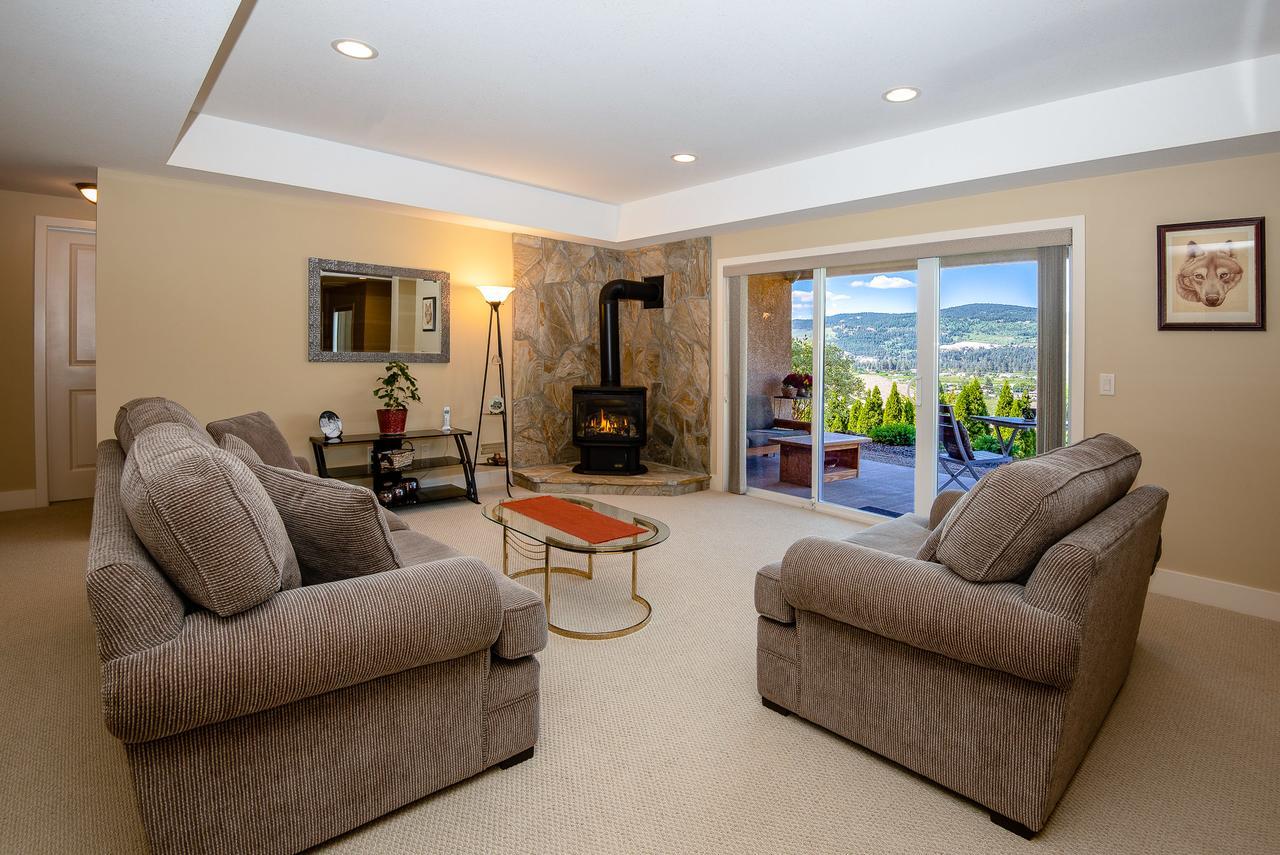 Adela'S Bed And Breakfast West Kelowna Exterior foto